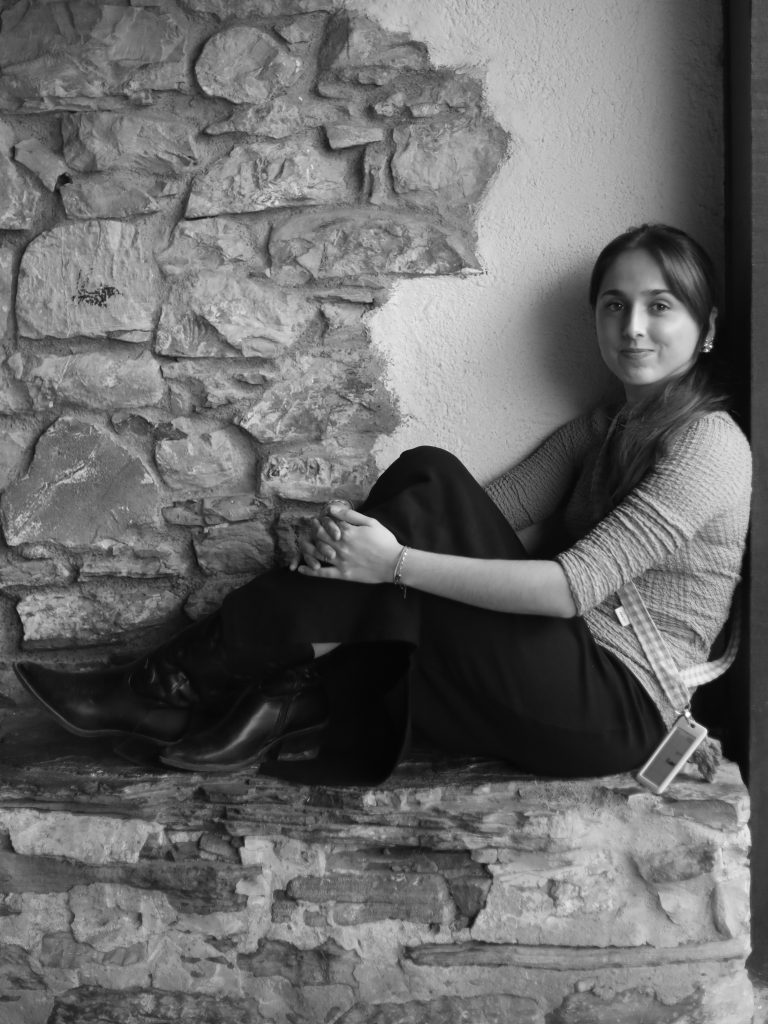Proyecto fotográfico de Jaio: <em>"Women are beautiful. Llámame Eulalia".</em> Maddi Monasterio Danborenea.